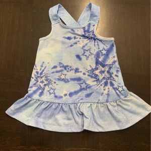 Baby Sara stars dress